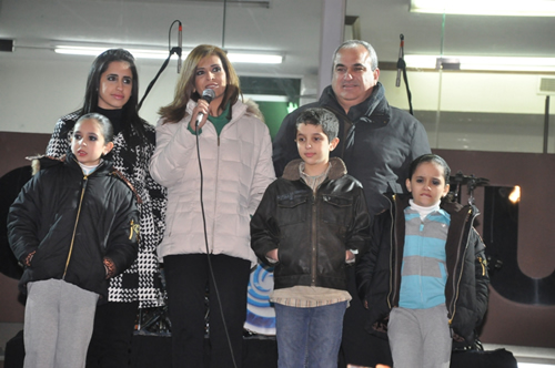 Desean una feliz navidad a familias riobravense